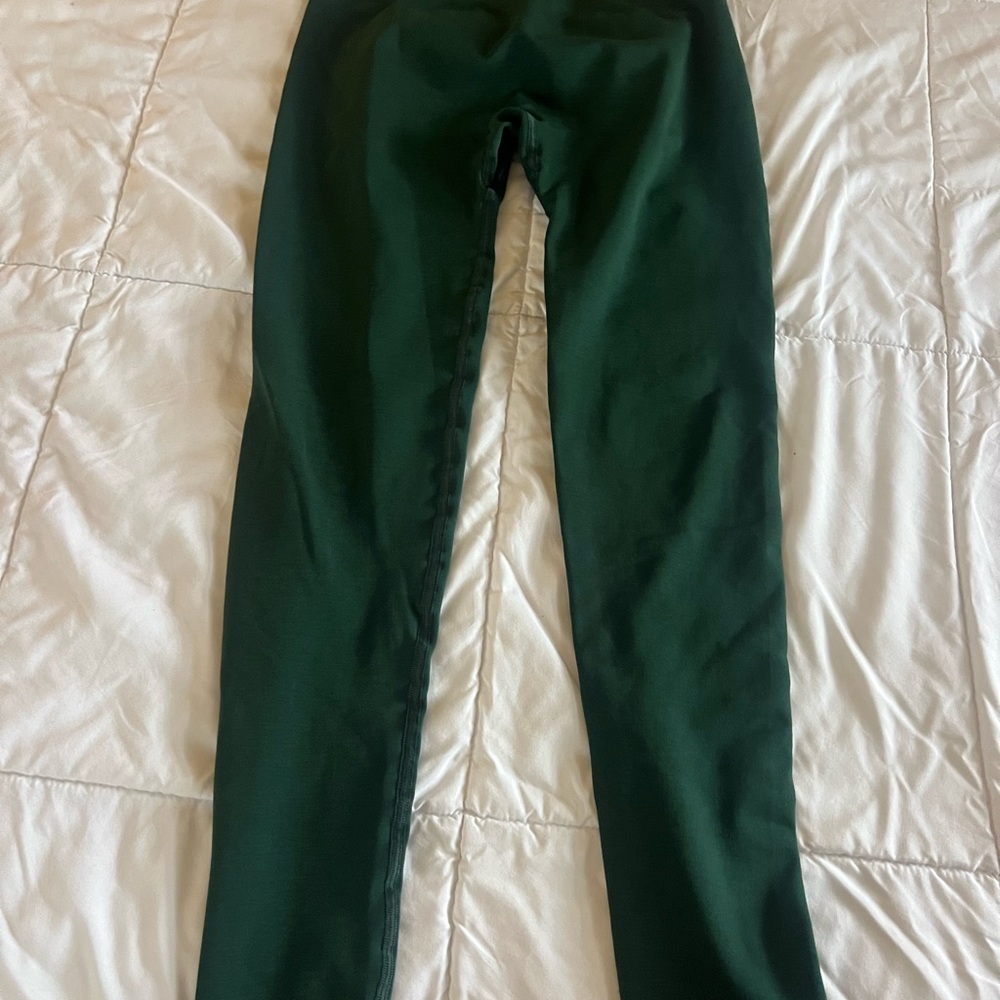Alphalete amplify green leggings